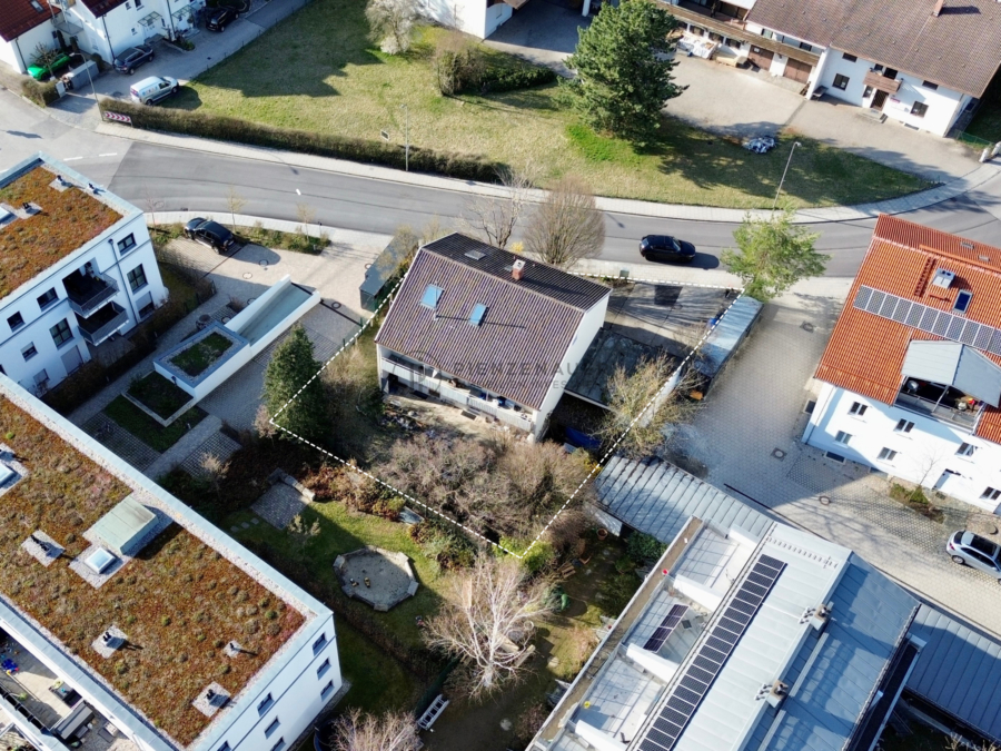 Lukrative Investmentmöglichkeit in Unterhaching, 82008 Unterhaching, Mehrfamilienhaus