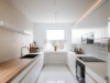 Helle 3-Zimmer Wohnung mit guter Raumaufteilung und Balkon - Visualisierung: Geräumige Küche mit Elektrogeräten