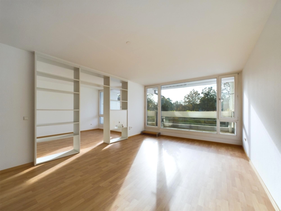 Großzügige & lichtdurchflutete 3,5-Zimmer-Wohnung mit uneinsehbarem Südbalkon, 85521 Ottobrunn, Etagenwohnung