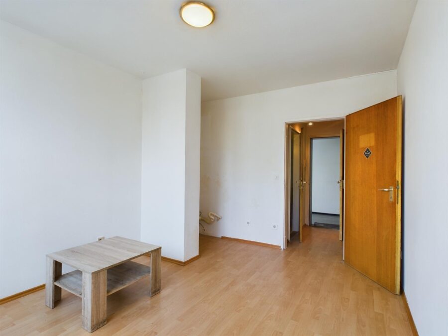 „Charmantes 1-Zimmer-Apartment mit großem Balkon!“, 80937 München, Etagenwohnung